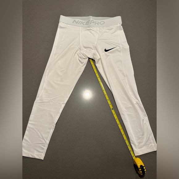 *NWOT* Men’s Nike Pro Crop Dri-Fit Fitness Tights - Picture 5 of 5